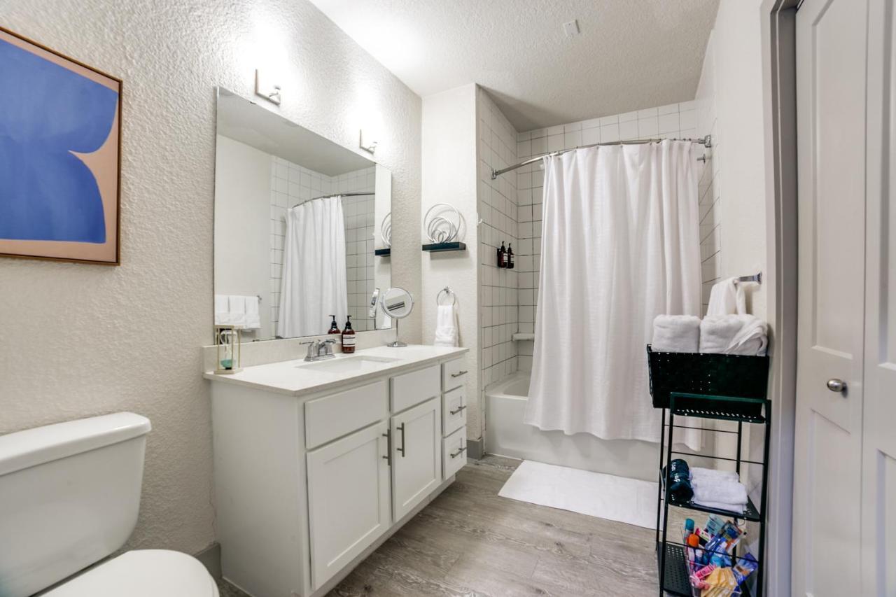Downtown Apartment With Riverwalk Views Free Parking Pet Friendly Centrally Located On The Riverwalk San Antonio Luaran gambar